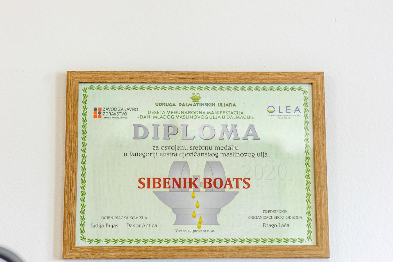 דירות Raslina Sibenik Boats מראה חיצוני תמונה